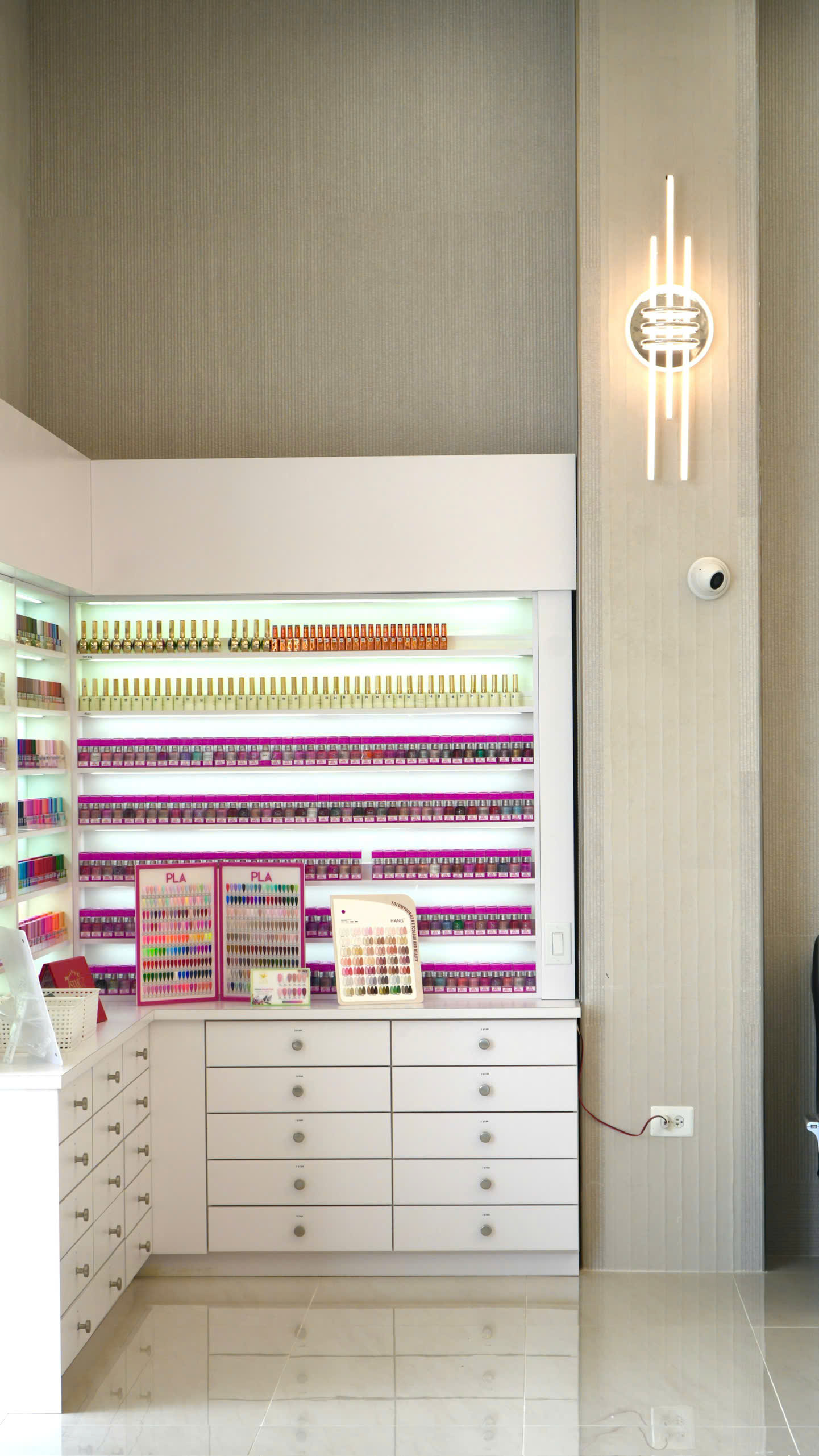 Salon Image